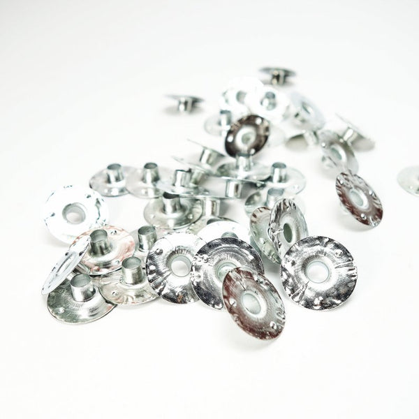 Metal wick tabs for candle making