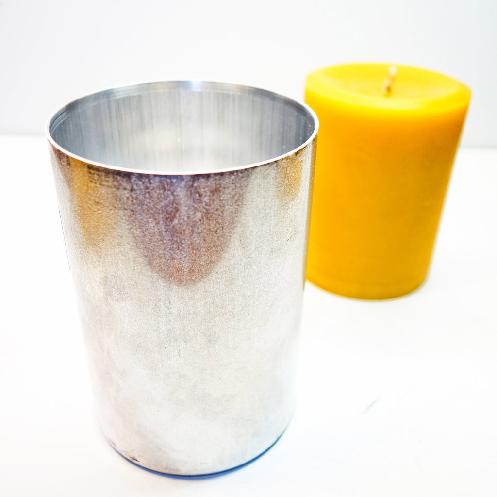 How to make sure your Pillar Candle doesn't get stuck in the mold.
